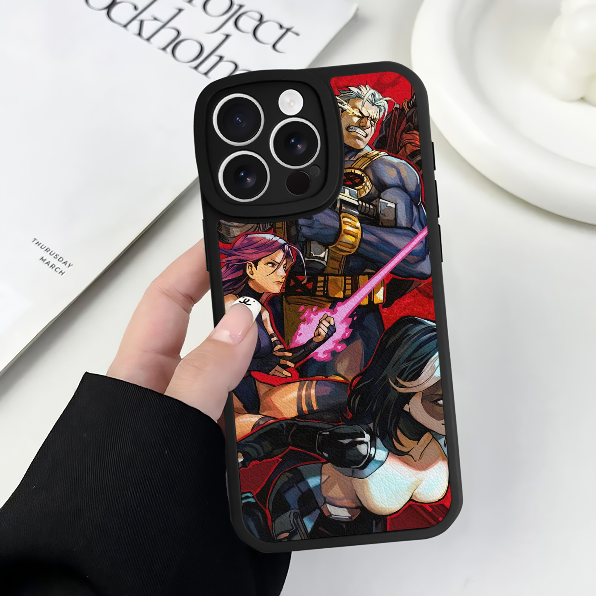 （画像用） Deadpool デッドプール 【iPhone 16シリーズ対応】シリコンスマホケース（レザー調） 材質：シリコン